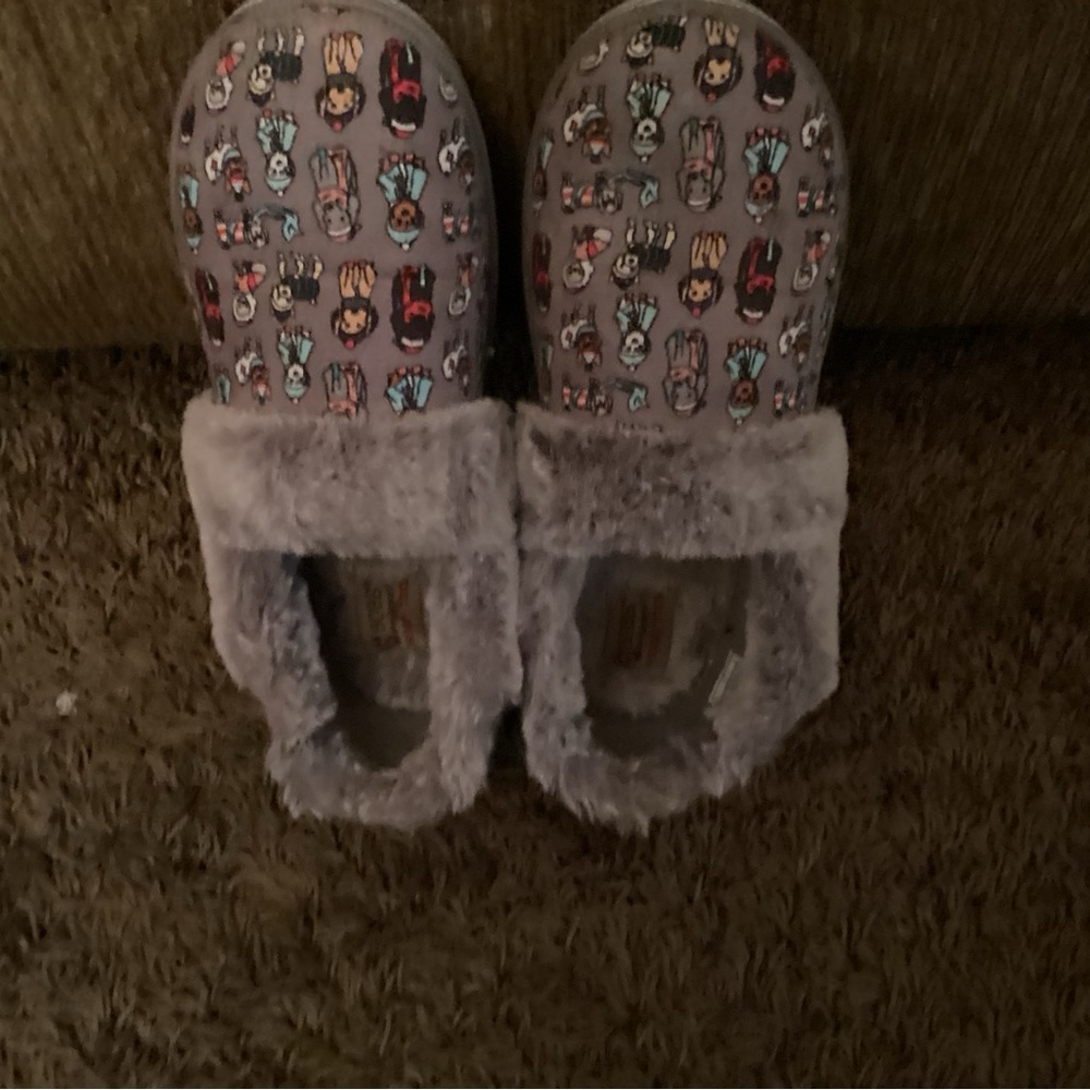 Sketchers Bobs Doggy Print Slippers Sz. 8